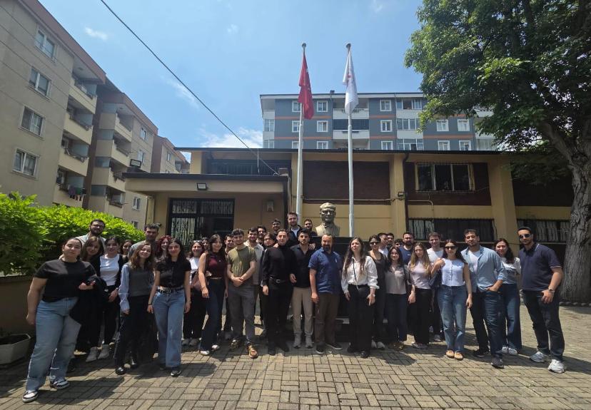 Kocaeli Üniversitesi Tıp Fakültesi İntörn Öğrencilerinin Odamızı ziyareti.